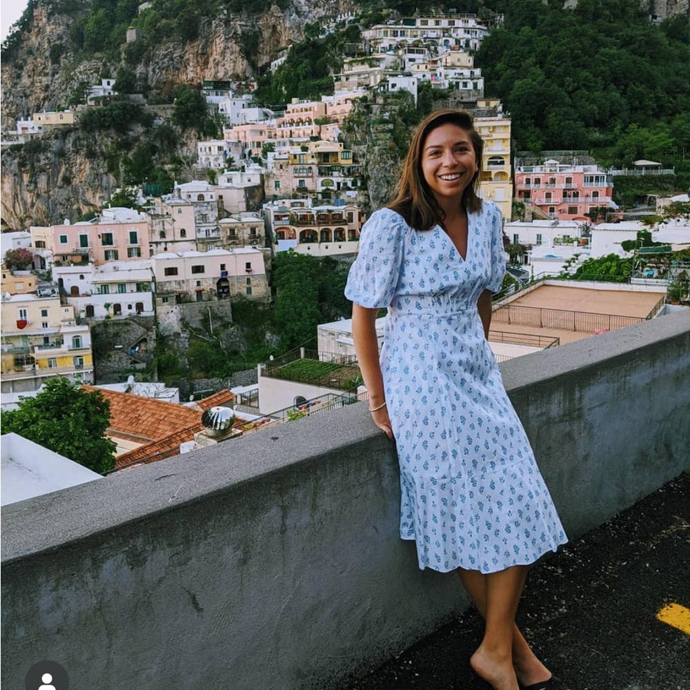 Gal Meets Glam White and Blue Puff Sleeve Sundress